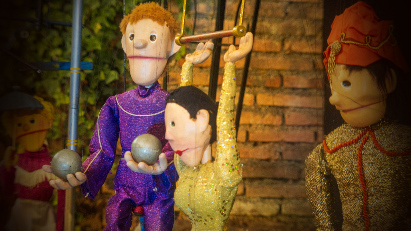 Strings & Circus | Jordi Regot